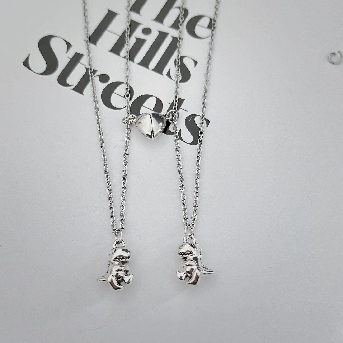 Women's & Men's Design Alloy Dinosaur Love Magnetic Snap Suction Couple One Necklace