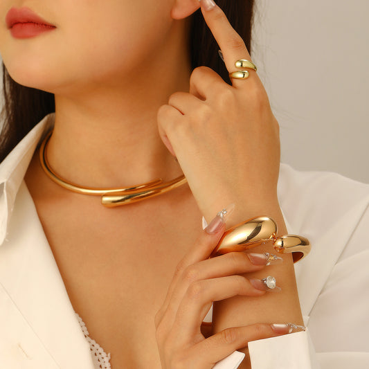 Exaggerated Irregular Glossy Design Sense Geometric Bracelets