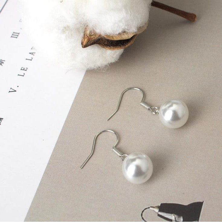 Women's Korean Fresh Water Pearl Ear Hook Dignified Pendants