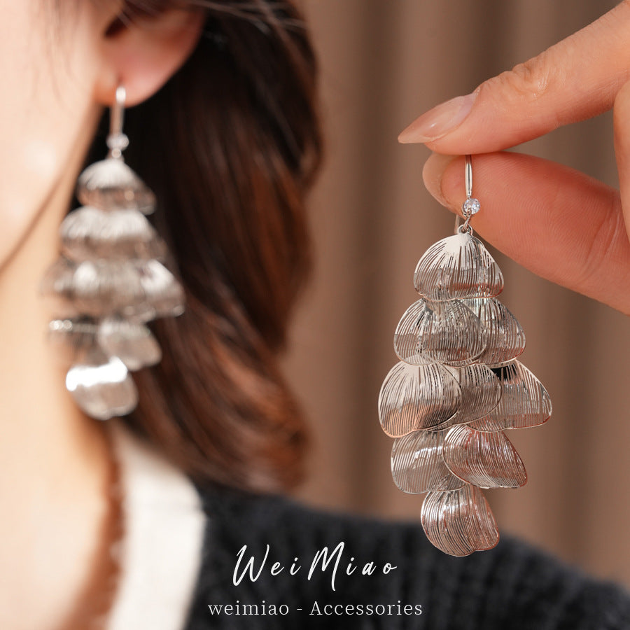Women's Petals Hollow Tassel Exaggerated Personalized Light Luxury High-grade Earrings