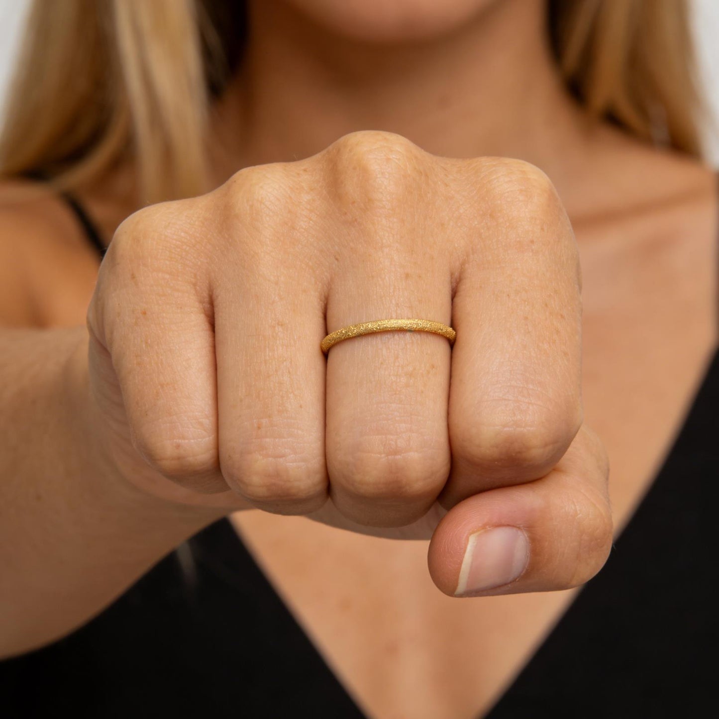 Gold-plated Frosted Sparkling Titanium Steel Female Hand Ring