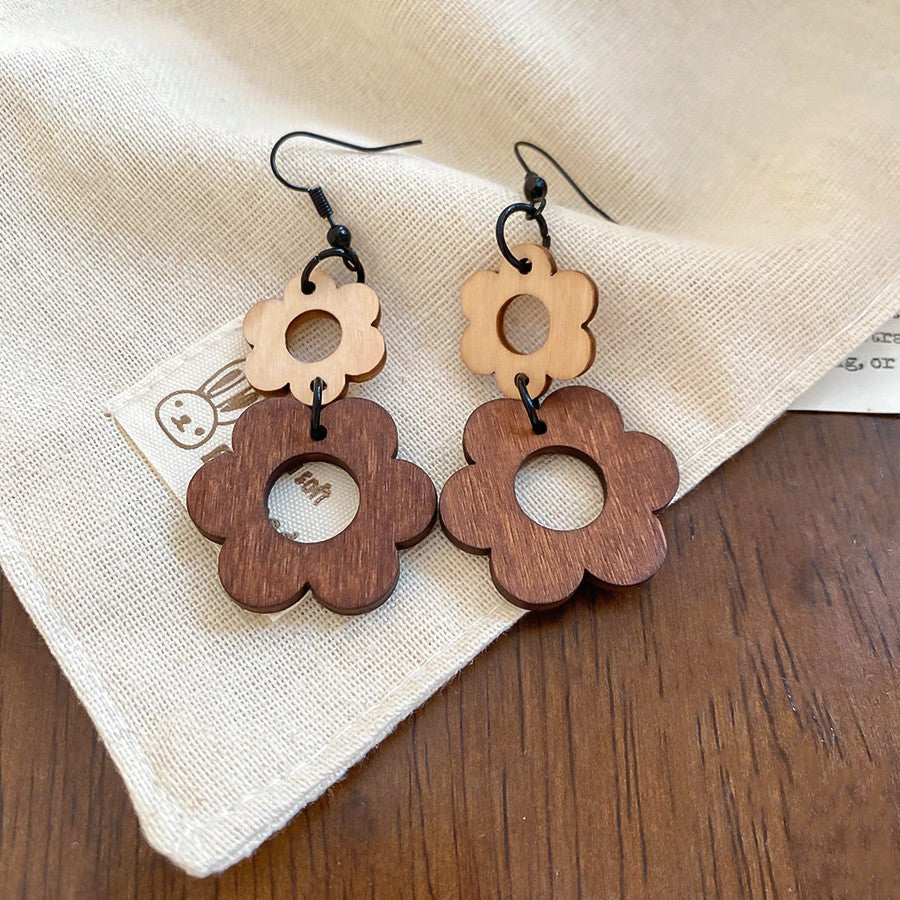 Women's Round Flower Vintage Ethnic Style Ear Niche Rings