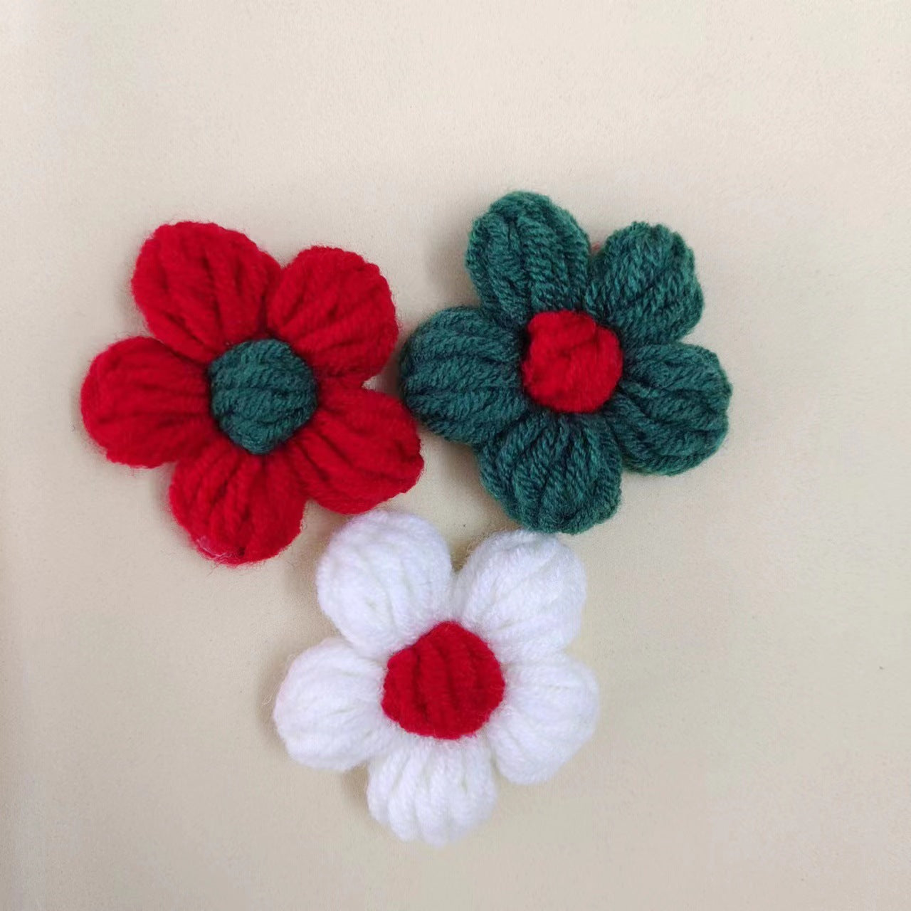 Fashion Little Brooch Knitted Pin Corsage Jewelry Accessories