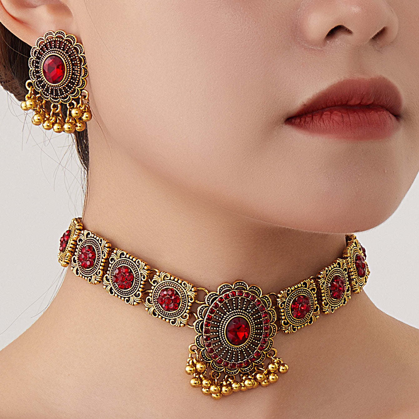 Indian Style Drop-shaped Diamond Beads String Jewelry Set