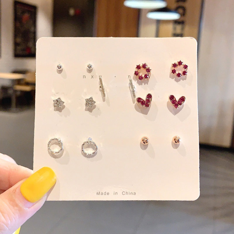 Light Luxury High-grade Female Fashion Retro Stud Earrings