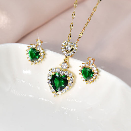Women's Green Zircon Inlaid Design High-grade Love Titanium Steel No Necklace
