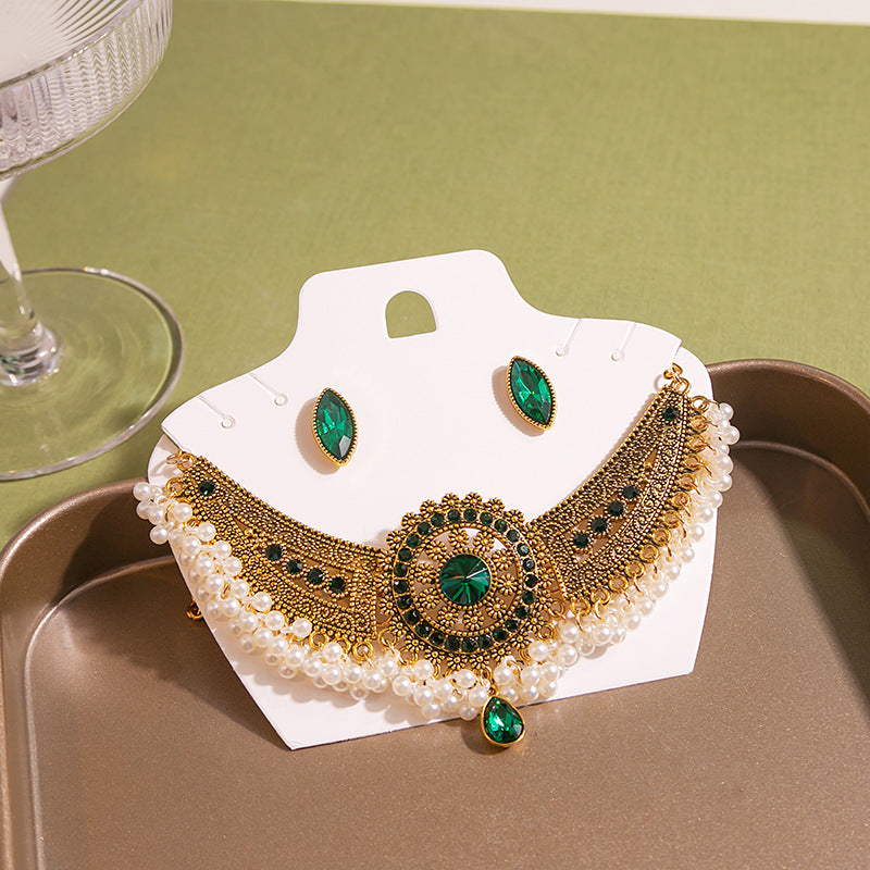 Women's Suite Retro Court French Pearl Water Jewelry Set
