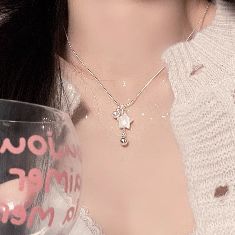 Women's High-grade Butterfly Pearl Style Niche Clavicle Chain Light Luxury Necklaces