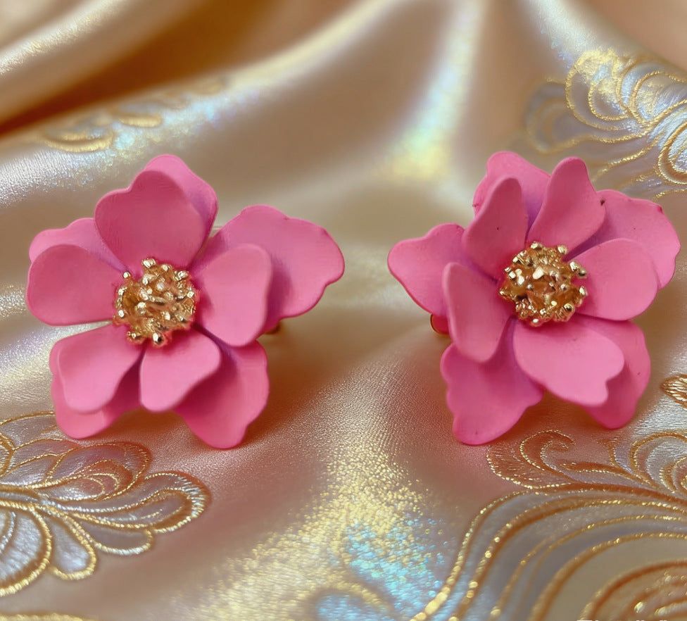 Morandi Three-dimensional Petals Ear Gentle Atmosphere Earrings