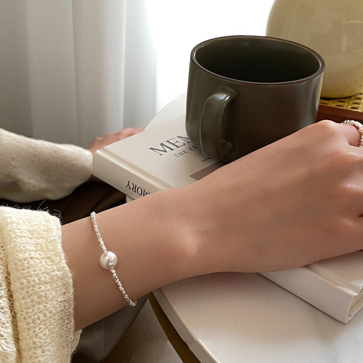 Women's Small Pieces Of Sier Pearl Korean Style Light Bracelets