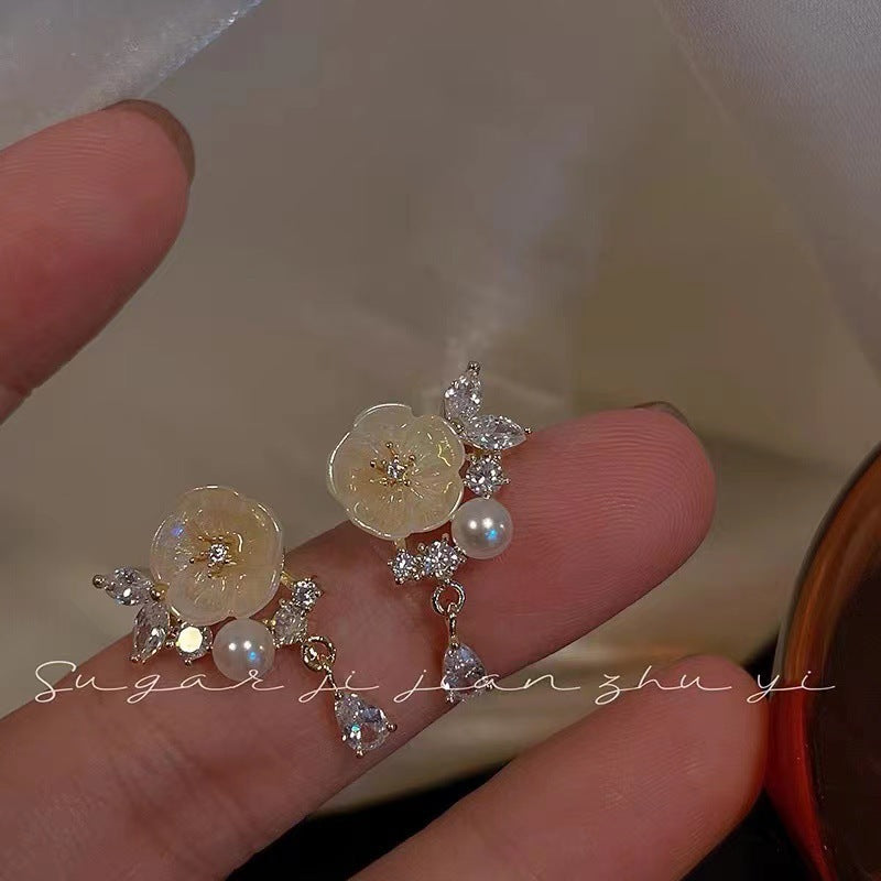 Design Bowknot Flower Fashion Sense Sier Earrings