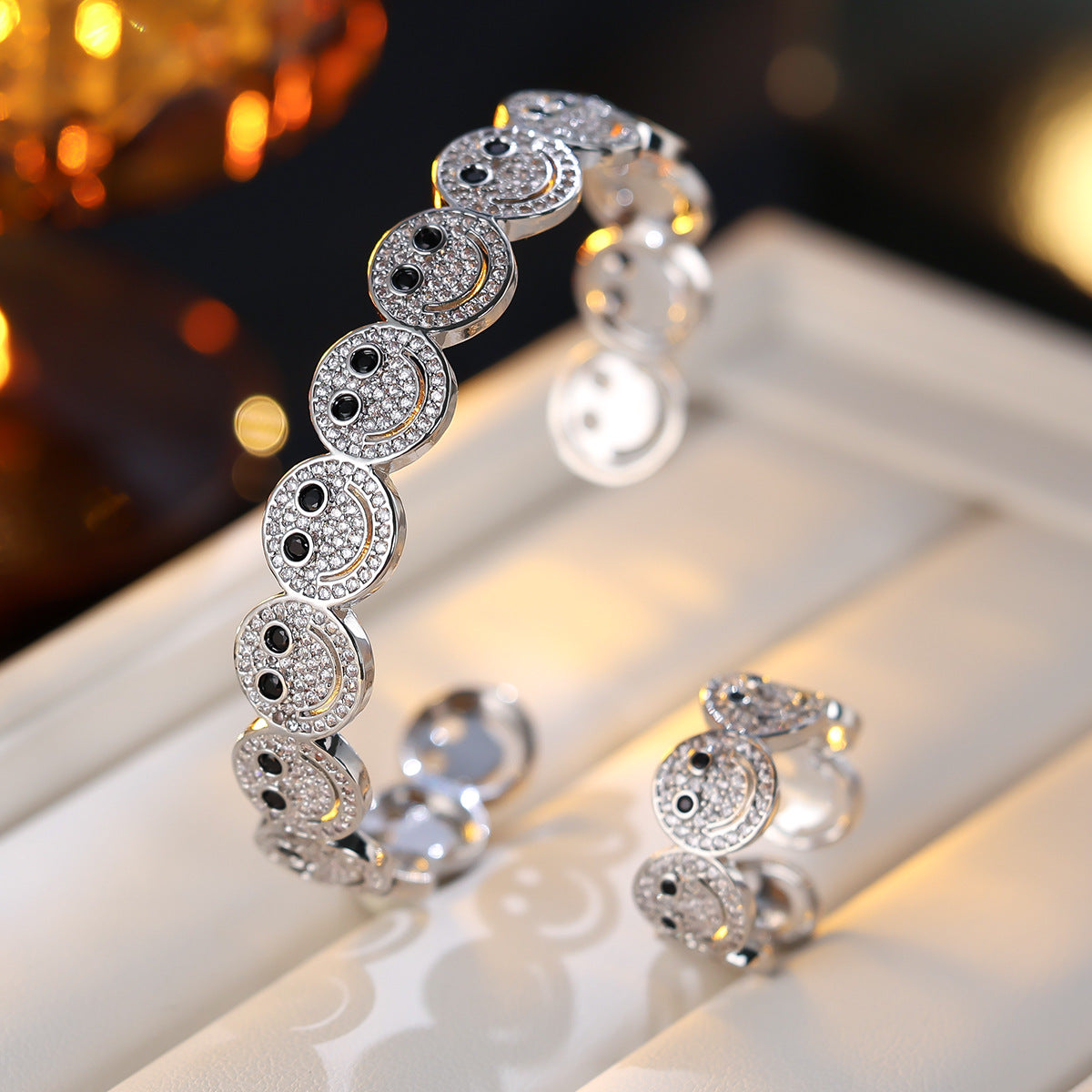 Simple Round Smiley Face Synthetic Zircon Bracelets