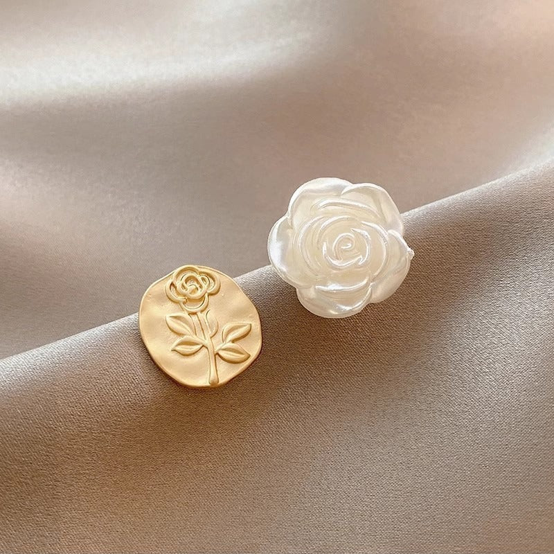 Inlaid Zircon Flower Elegant High-grade Pearl Earrings