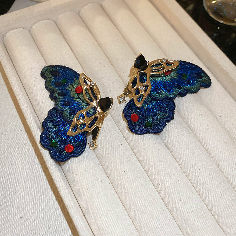 Women's Palace Style Sier Flower Light Luxury High-grade Design Sense Earrings