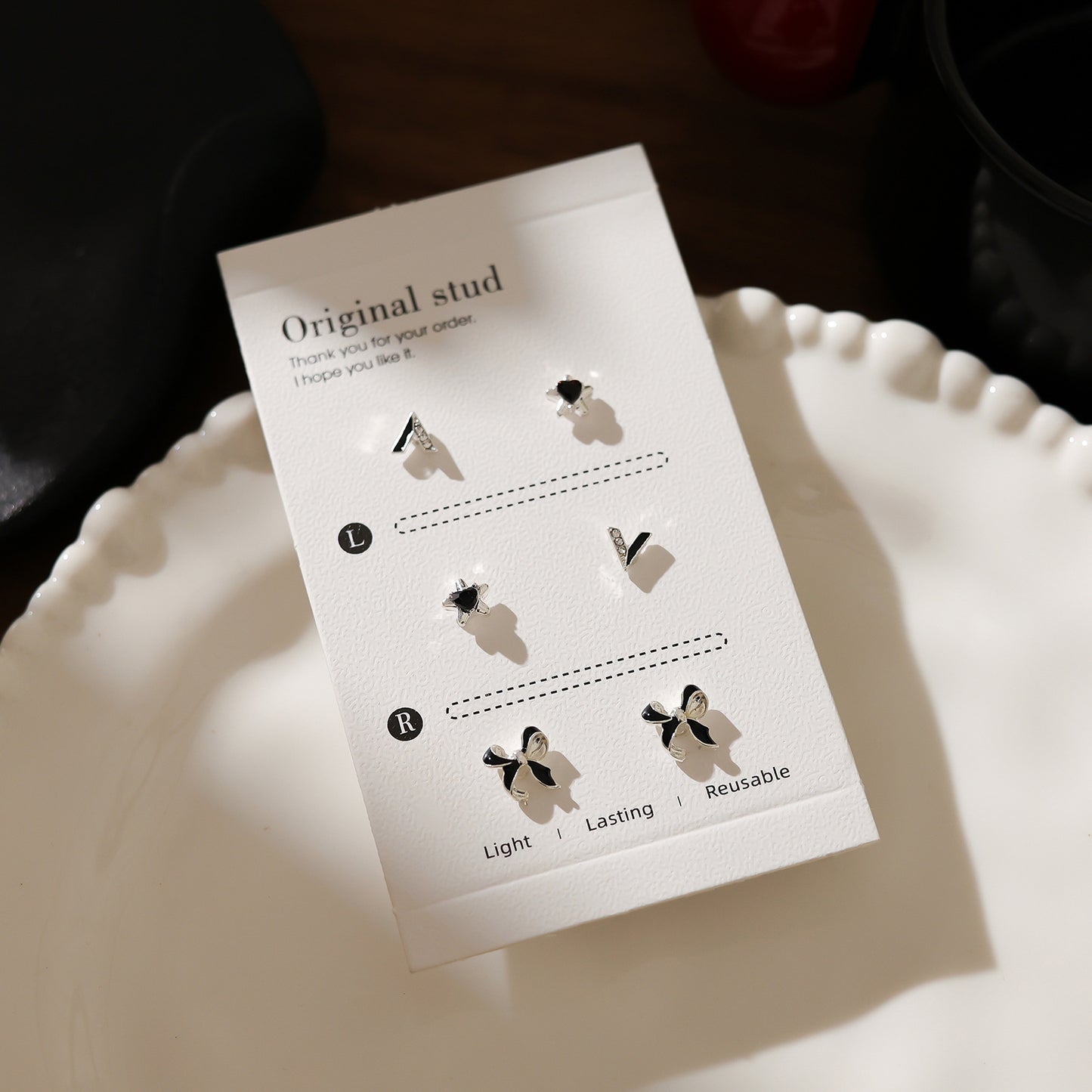 Elegant Black Series Earings Simple Personalized Stud Earrings