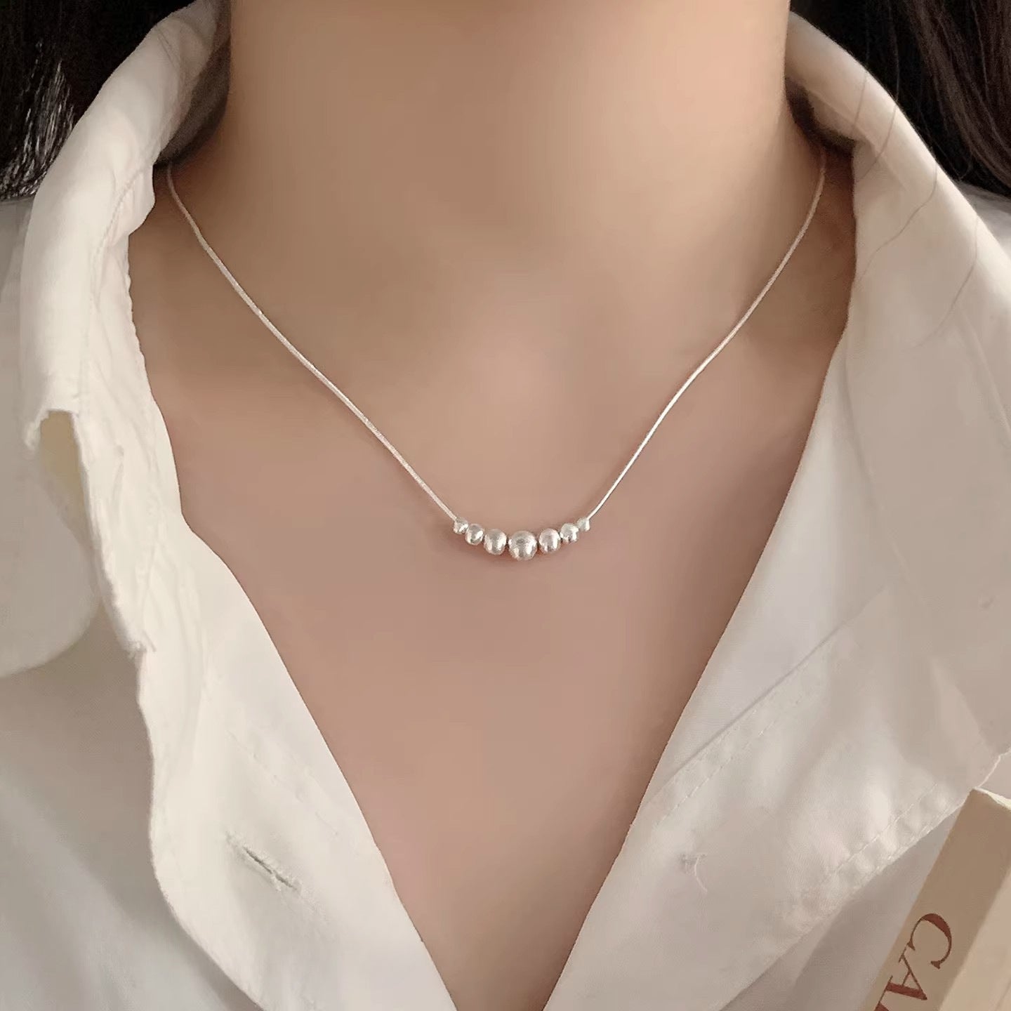 Women's Light Luxury Cat Eye Bead Cold Wind Brushed High Sense Necklace