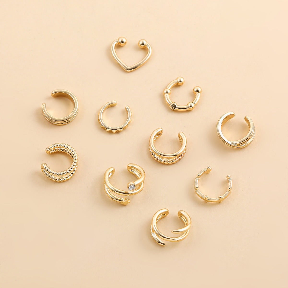 Slouchy Ear Clip Type Letter Suit Earrings