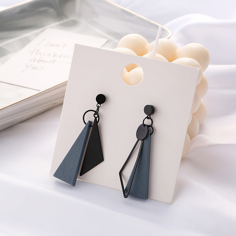 Minority Unique Super Fairy Design Round Mirror Shell Stud Earrings
