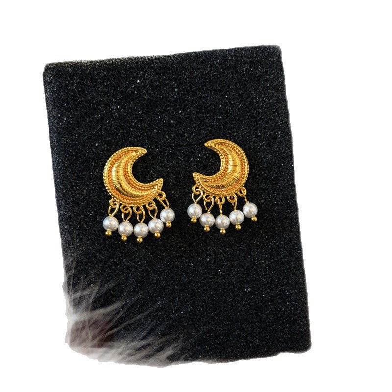 Entry Lux Sense Moon Tassel Artificial Pearl Earrings