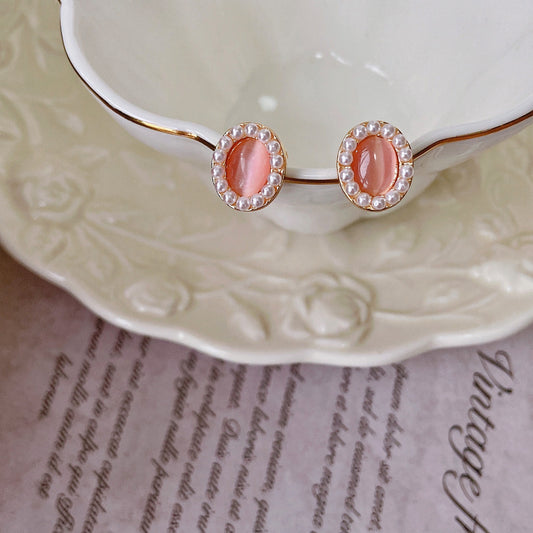 Retro Gentle Pink Cat Eye Niche Elegant Pearl Sweet Small Earrings