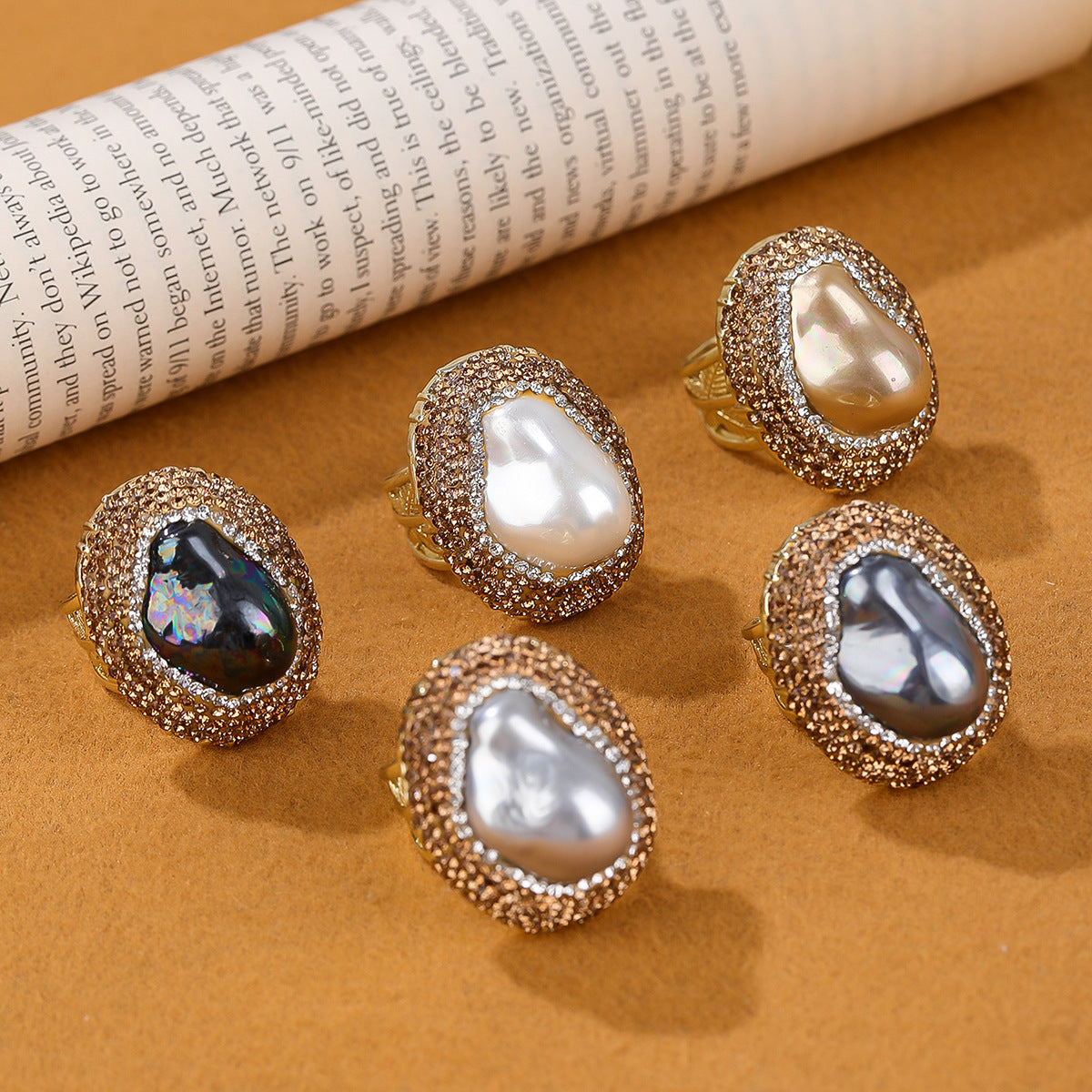 Women's Shell Pearls Clay Wide Open Adjustable Ring