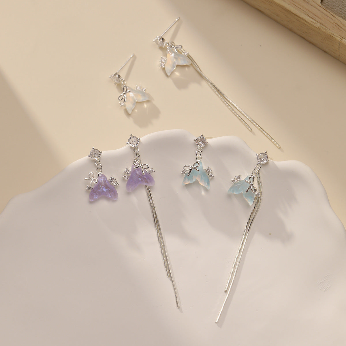 Fishtail Exquisite Advanced Design Sense Fashion Stud Earrings