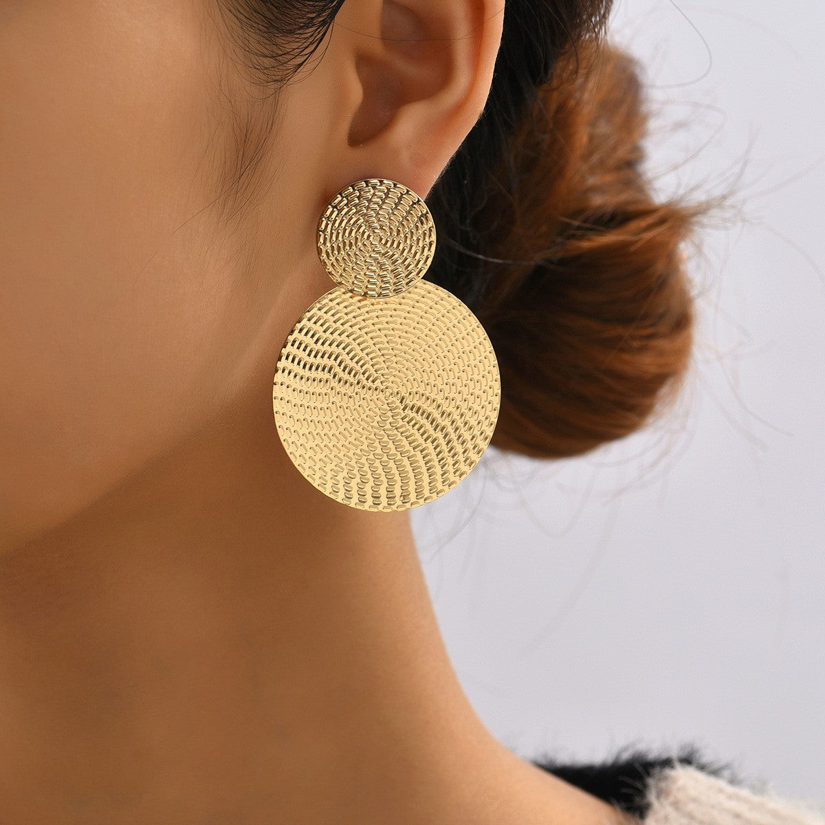 Women's Personality Metal Geometry Retro Aloofness Style Earrings