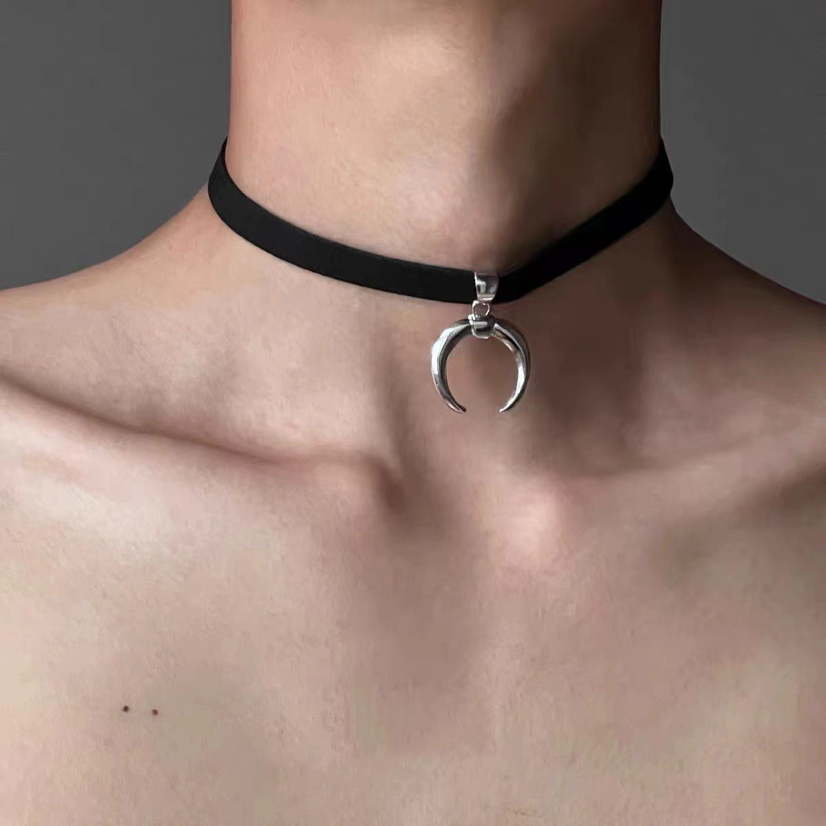 Men's Punk Street High-grade Clavicle Chain Asian Culture Necklaces
