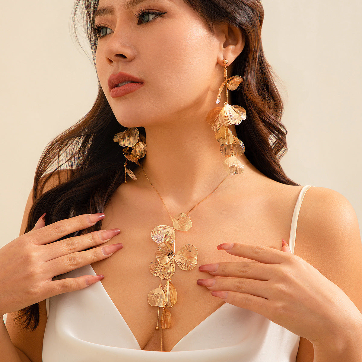 Niche Ginkgo Leaf Tassel Sweet Cool Style Design Vintage Collar