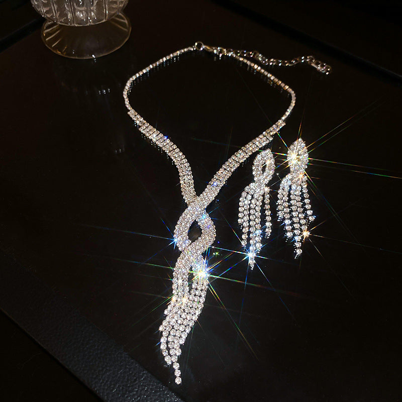 Diamond Geometric Suite Light Luxury Clavicle Jewelry Set