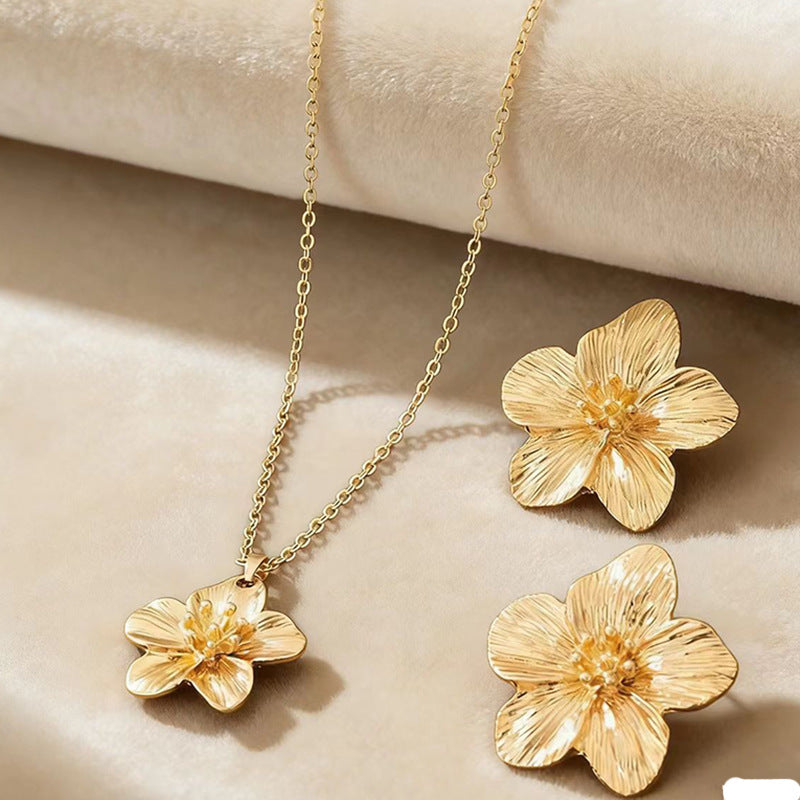 Light Luxury Golden Flower Suite Niche Jewelry Set