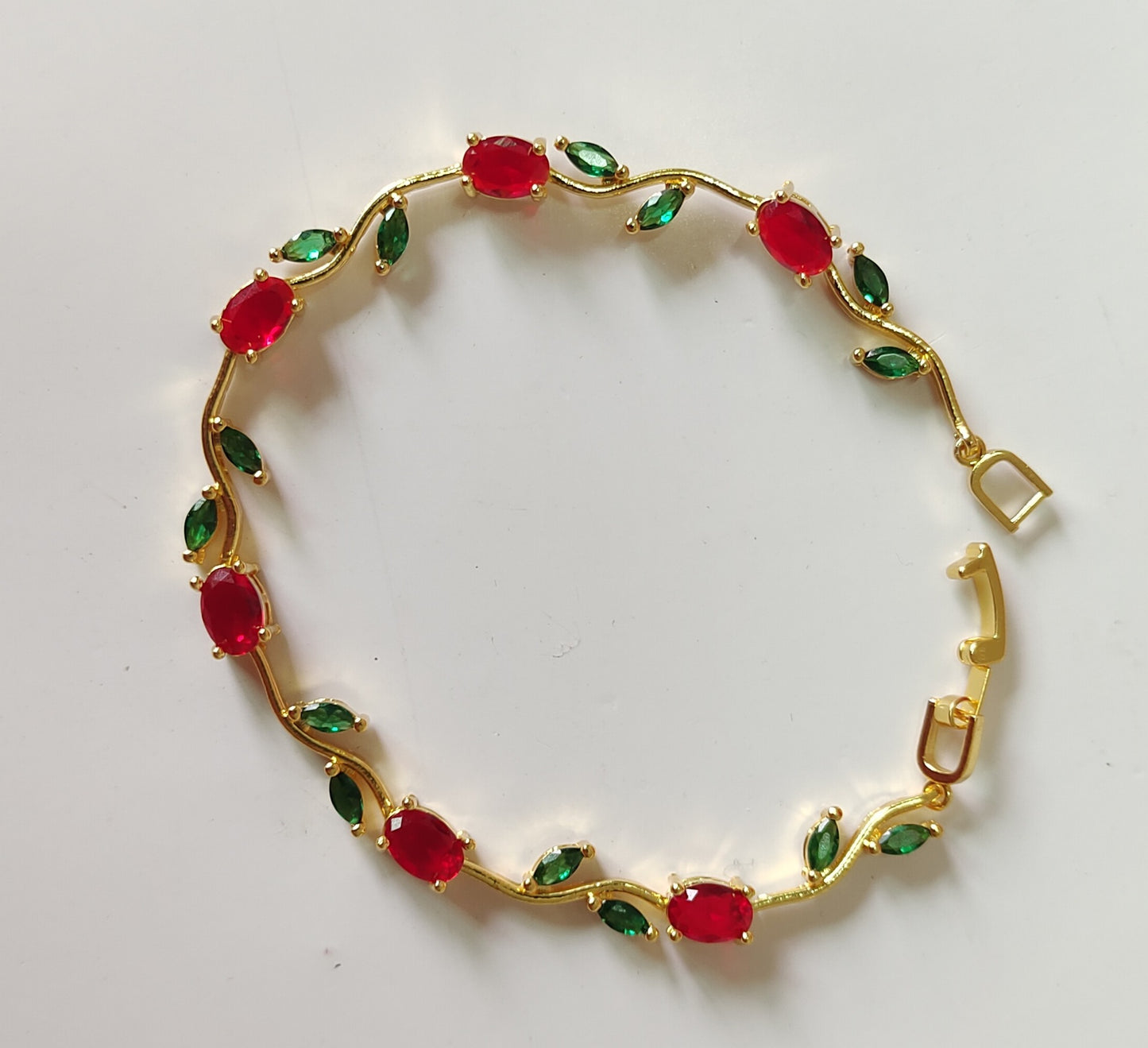 Horse Eye Zircon Gold-plated Copper Female Light Luxury Minority Style Bracelet