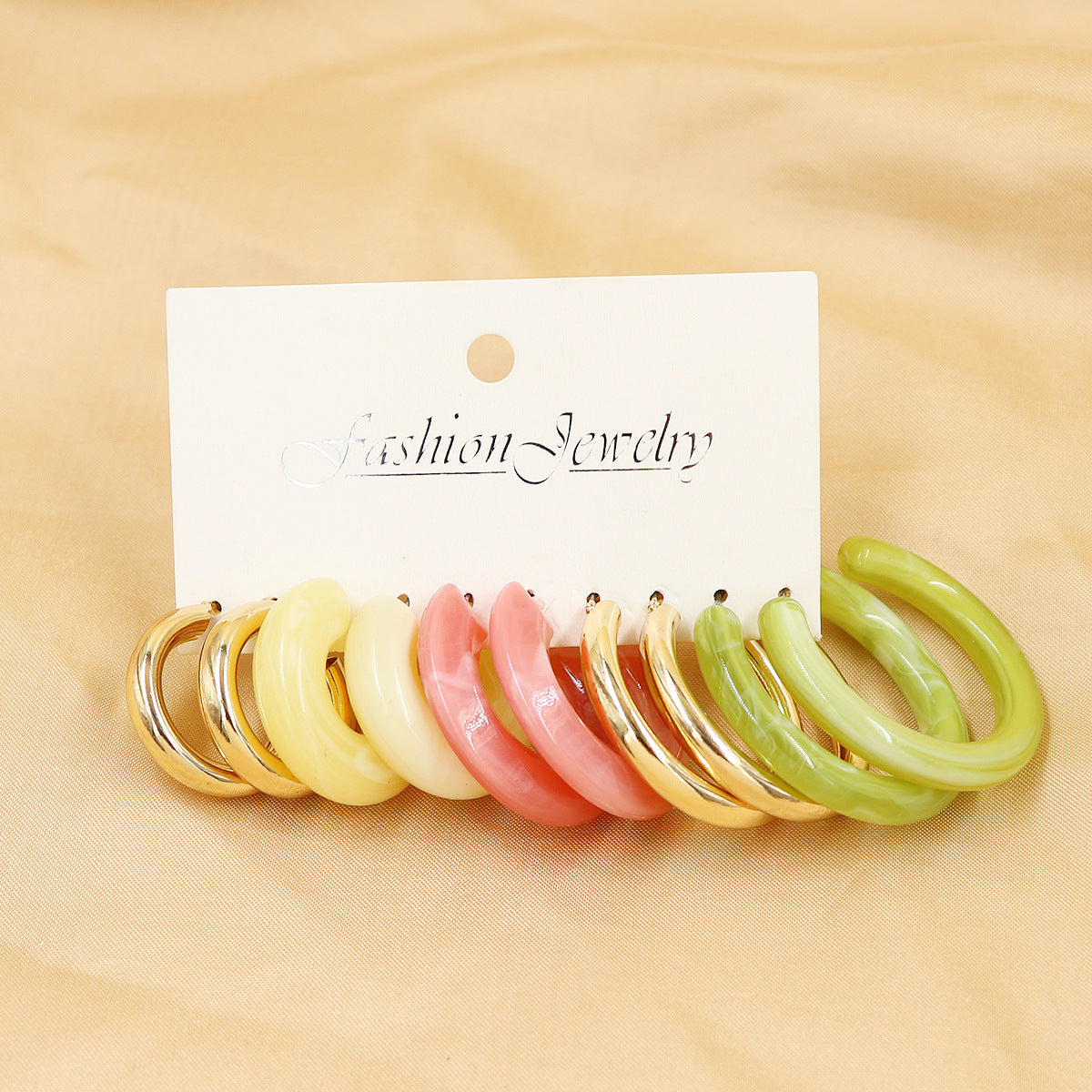 Women's Fresh Summer Versatile Acrylic Round Pairs Plastic Earrings