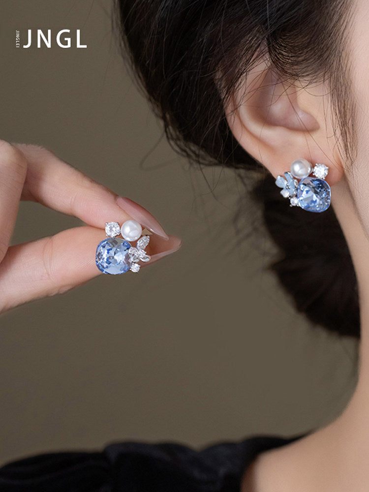 Women's Luxury High-grade Bright Zircon For Design Temperament Banquet Unique Rings