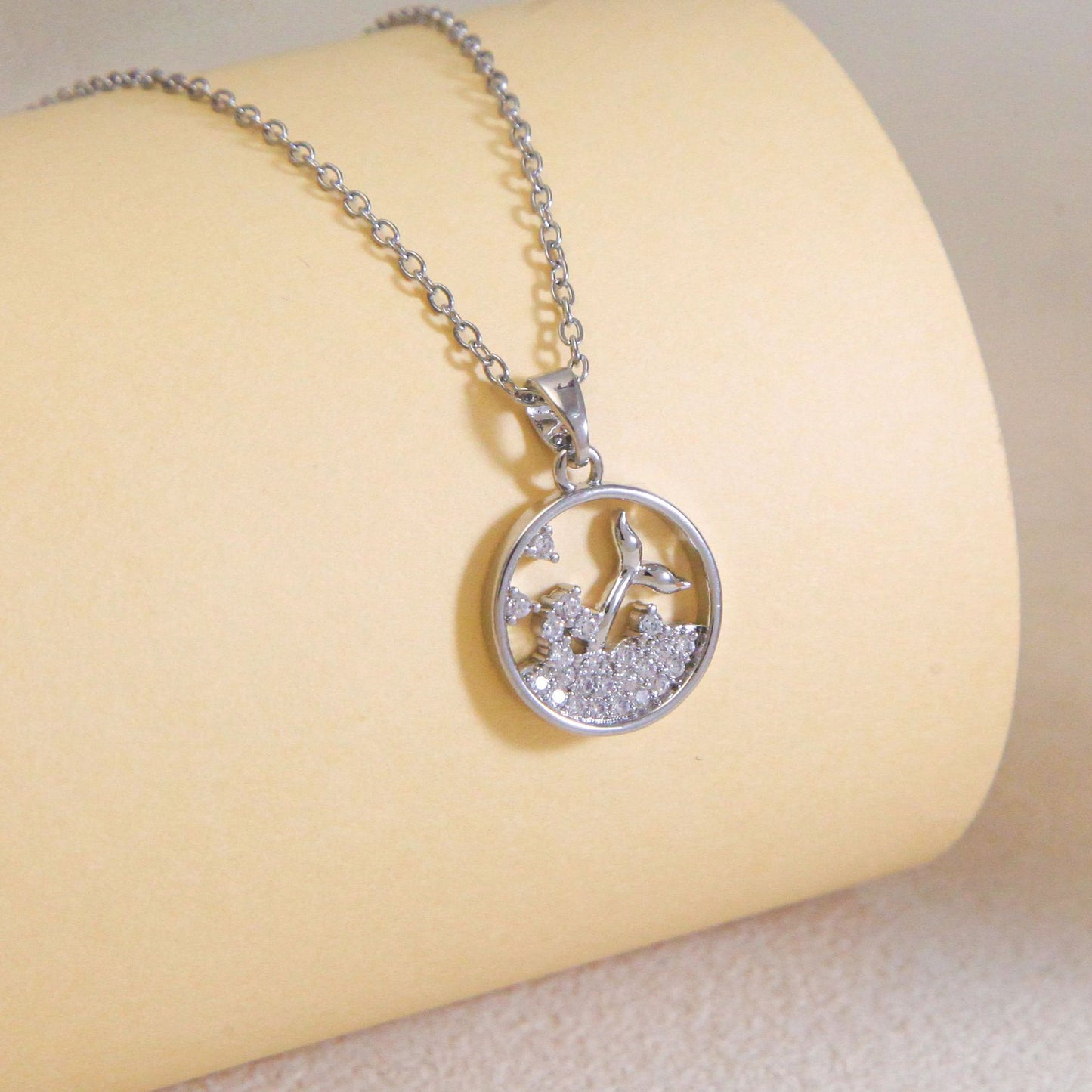 Versatile Ocean Style Fishtail Light Luxury Necklace