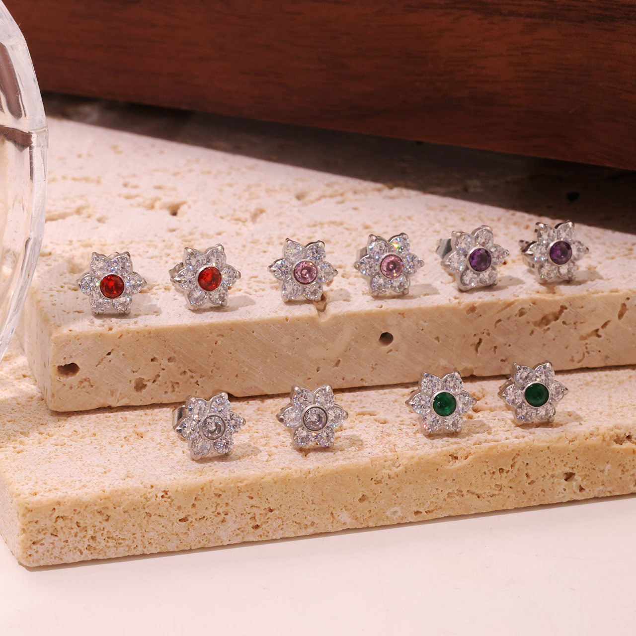 Inlaid Full-jeweled Female Design Senior Elegant Stud Earrings