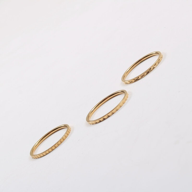 Thin Carved Pattern Titanium Steel Gold Rings