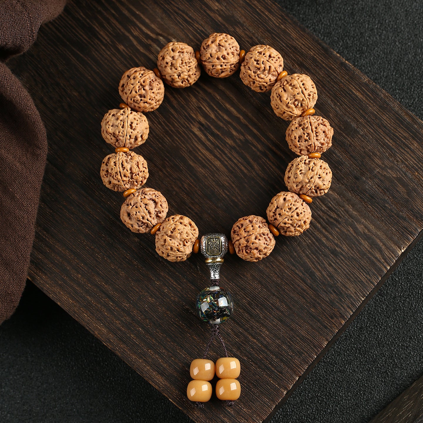 Men's Nepal Pipal Tree Seed Corpulent Five Faces Bracelet