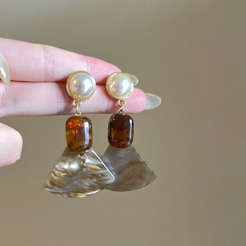 Women's Needle Geometric Irregular Resin Fashionable Retro Earrings