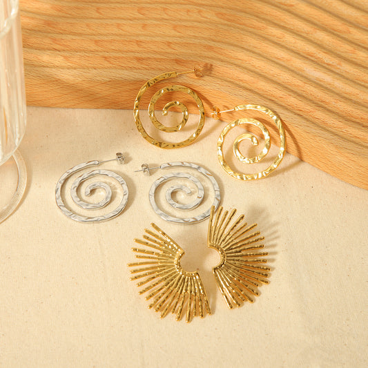 Retro Exaggerated Design Fan-shaped Ray Gold Earrings