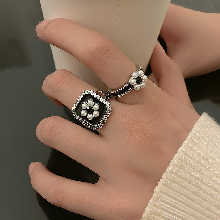 Flower Female Retro Personality Wide Face Geometric Open Hip Hop Rings