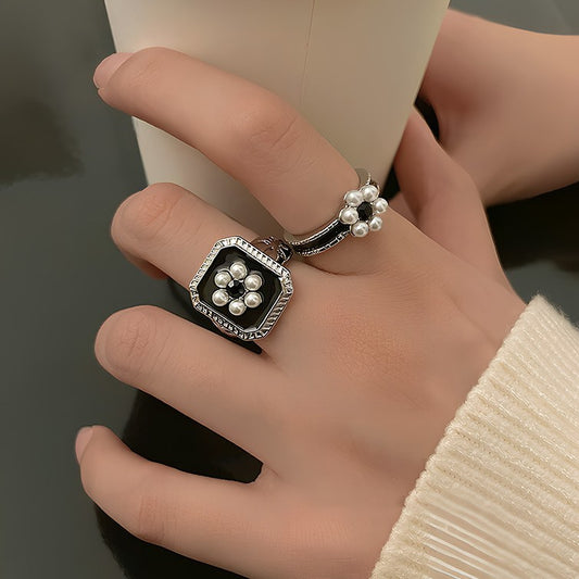 Flower Female Retro Personality Wide Face Geometric Open Hip Hop Rings