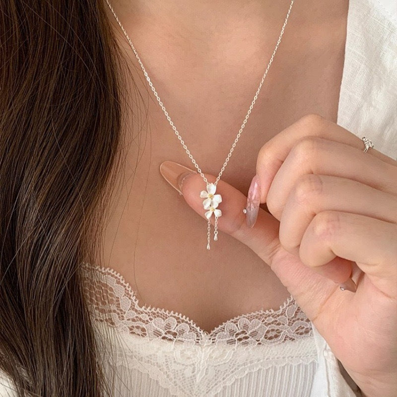 Women's For Light Luxury Temperament Simple Fashion Minority Design High-grade Necklaces