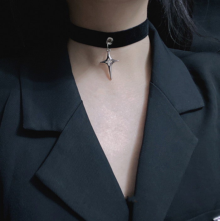 Women's Dark Veet With Clavicle Chain Cross Four Stars Short Scar Collar