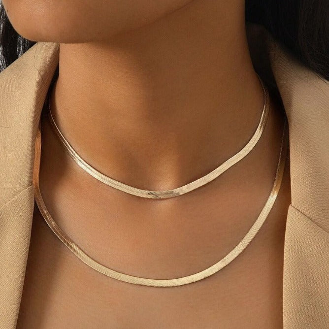 Snake Bone Flat Creative Short Clavicle Necklaces