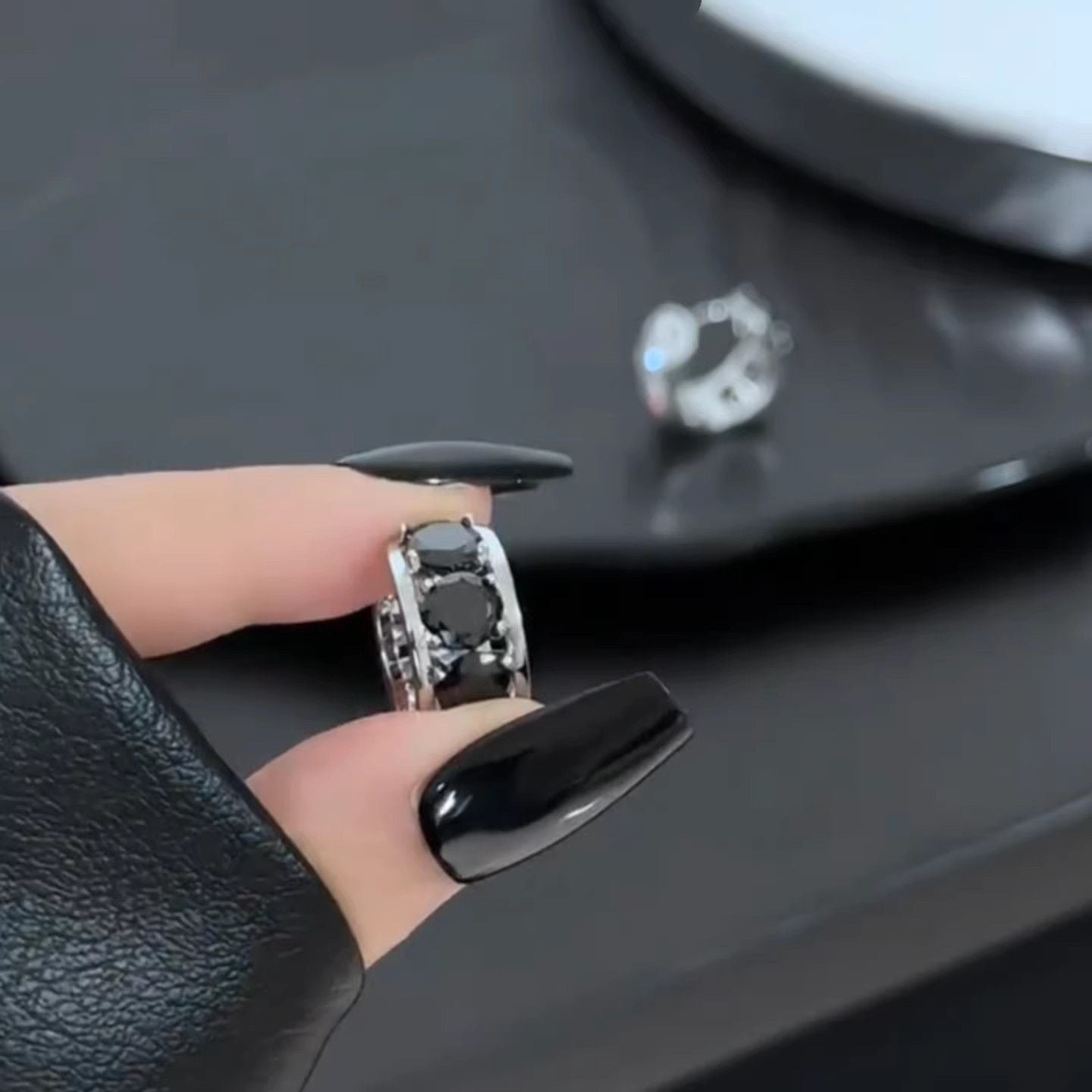 Luxury Black White Double-sided Zircon Circle Ear Clip Trendy Female Earrings