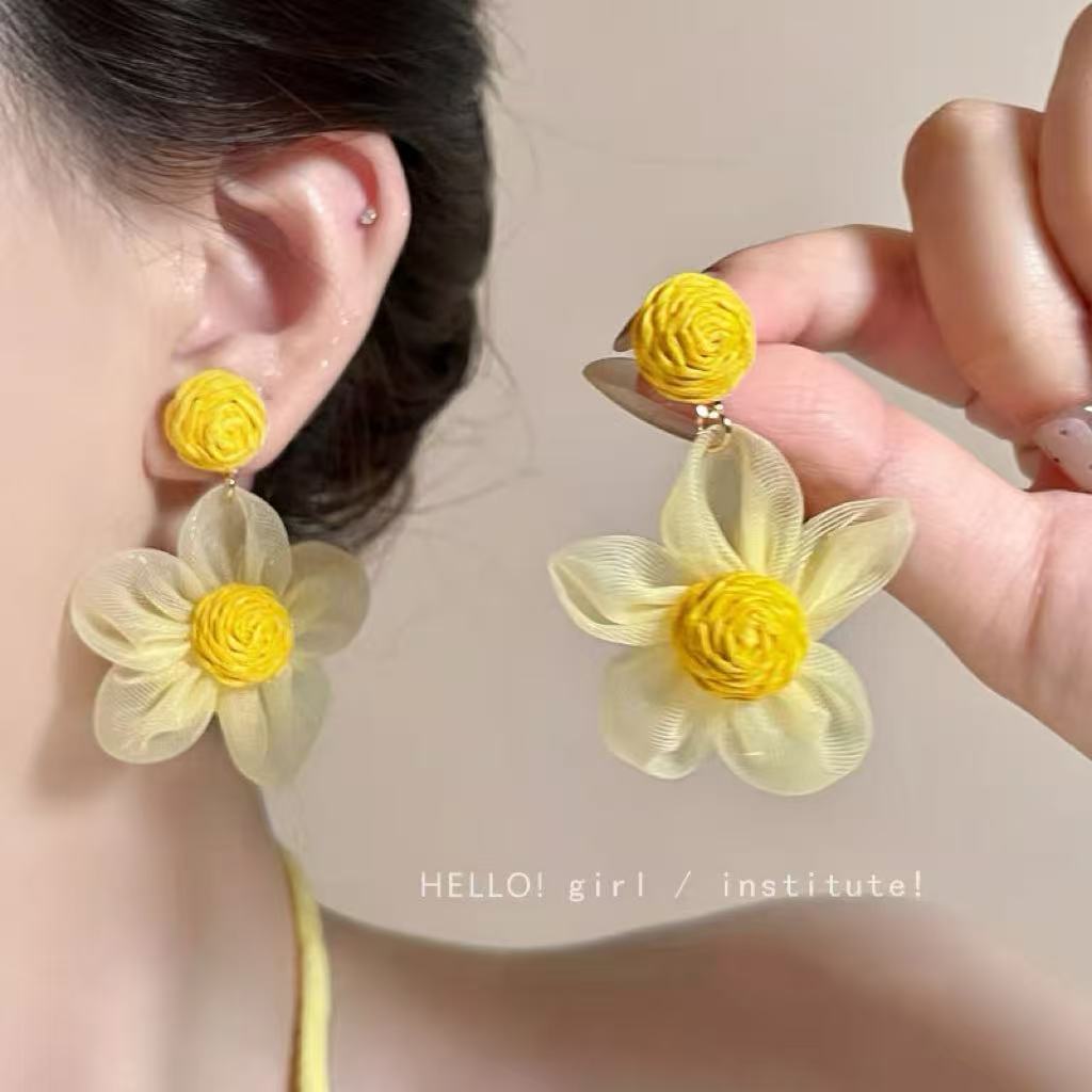Women's Super Fairy Dopamine Color Mesh Flower Tassel For Unique Beautiful Earrings