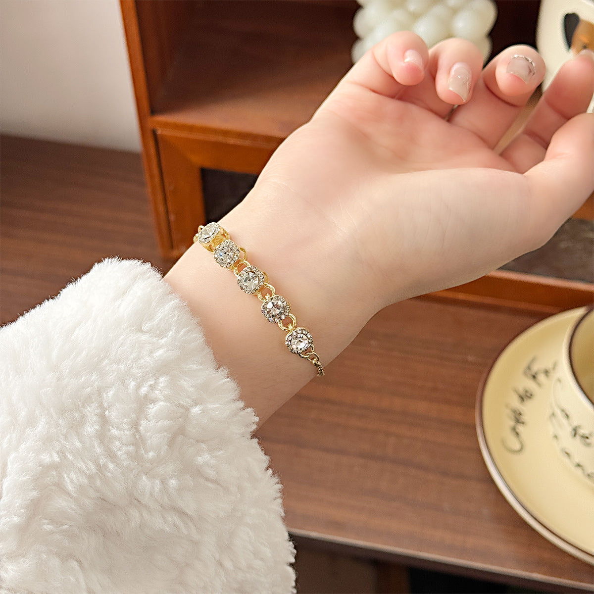 Women's Electroplated Diamond Fashion Niche High Sense Summer Bracelet