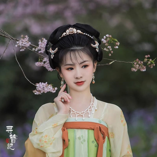 Women's Style Cheongsam Ethnic National Elegant Orange Pumpkin Pearl Ear Hook