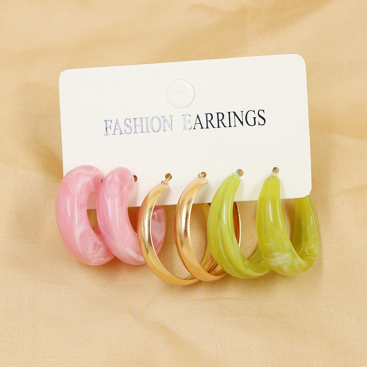 Women's Fresh Summer Versatile Acrylic Round Pairs Plastic Earrings